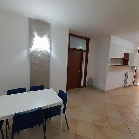 Apartment Casa Tellina, Ampia E Silenziosa Con Parcheggio E Dehor