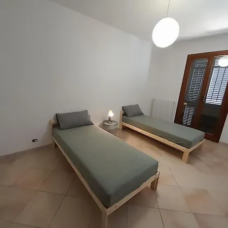 Apartment Casa Tellina, Ampia E Silenziosa Con Parcheggio E Dehor Ostuni