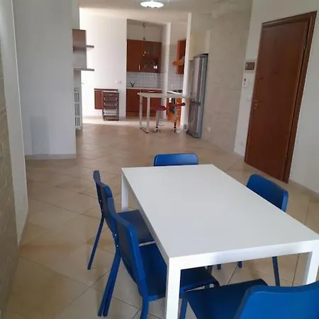 Casa Tellina, Ampia E Silenziosa Con Parcheggio E Dehor Ostuni