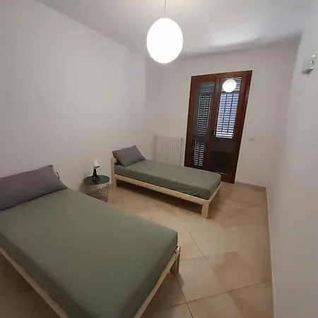Casa Tellina, Ampia E Silenziosa Con Parcheggio E Dehor Apartment