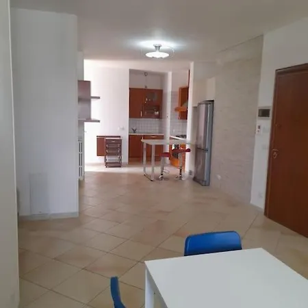 Casa Tellina, Ampia E Silenziosa Con Parcheggio E Dehor