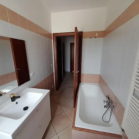 Apartman Casa Tellina, Ampia E Silenziosa Con Parcheggio E Dehor Ostuni